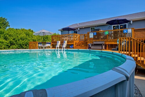 ★ Tilava • Uima-allas • 15 min Grand Rapidsiin • Perhe- ja lemmikkiystävällinen • PUHDISTUS •