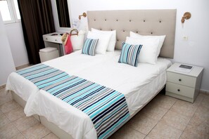 2 bedrooms - Elychryson, Bed and Breakafast ,value for money vacation (Hersonissos)
