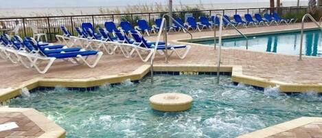 Innenpool, beheizter Pool