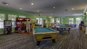 Spielezimmer