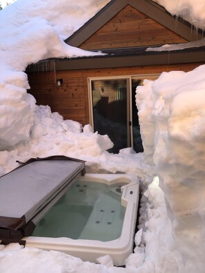 Bain à remous extérieur