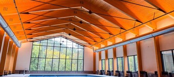 Spacious Lakefront Villa I 4 BD 3 Bath I Sleeps 11 I Ski I Golf I Bike