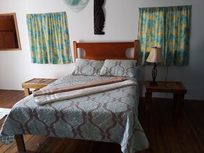 In-room safe, iron/ironing board, WiFi, bed sheets