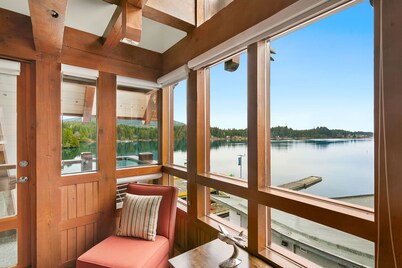 Waterfront - Black Rock Landing