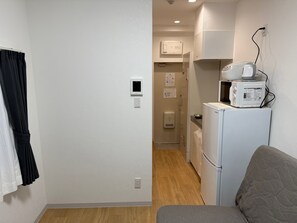 Interior - Bright and Energizing Yoga Home - Quick and Easy Shibuya Access! (Setagaya)