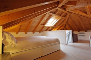 2 chambres, fer et planche à repasser, Wi-Fi, literie fournie