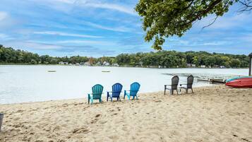 Sun loungers, beach towels