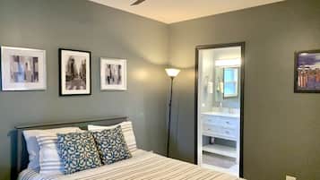 2 bedrooms, desk, iron/ironing board, travel crib