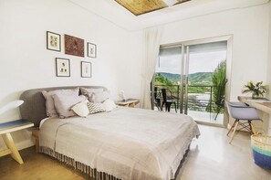 6 bedrooms, in-room safe, iron/ironing board, travel cot