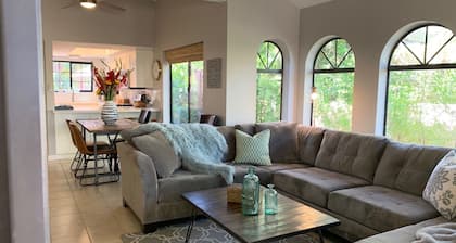 ~ Oasis Paradise ~ Clear blue skies ~ Mtn View ~ Tennis ~ Pickleball ~ Pools ...