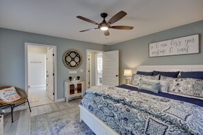 3 makuuhuonetta, silitysrauta/-lauta, Wi-Fi, vuodevaatteet