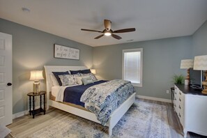 3 Schlafzimmer, Bügeleisen/Bügelbrett, WLAN, Bettwäsche