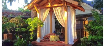 The Wisteria… Beautiful 1915 Craftsman… Close-in, 4 Bdrm, 2 bath