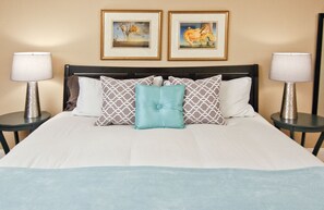 4 bedrooms, desk, iron/ironing board, free WiFi - The Wisteria… Beautiful 1915 Craftsman… Close-in, 4 Bdrm, 2 bath (Portland)