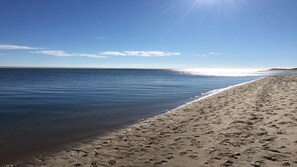Nær stranden