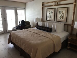 2 bedrooms, internet, bed sheets