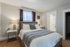 2 bedrooms, desk, iron/ironing board, travel cot