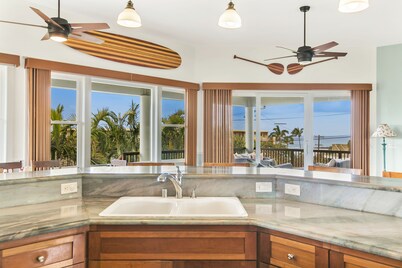 Private Ocean View Estate in Poipu with A/C, Jacuzzi, & Pool 5 min walk to beach