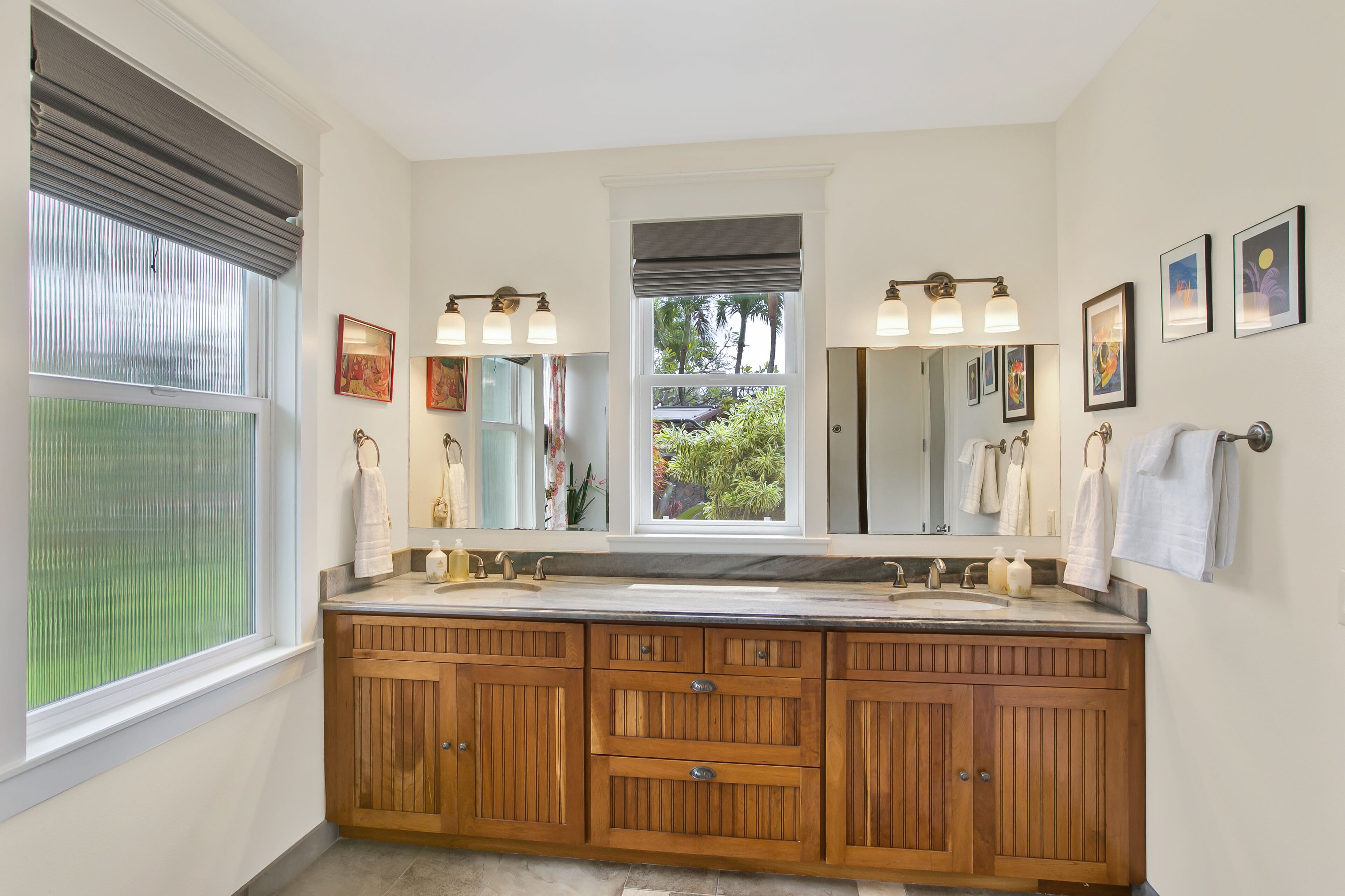 Bathtub, jetted tub, hair dryer, towels