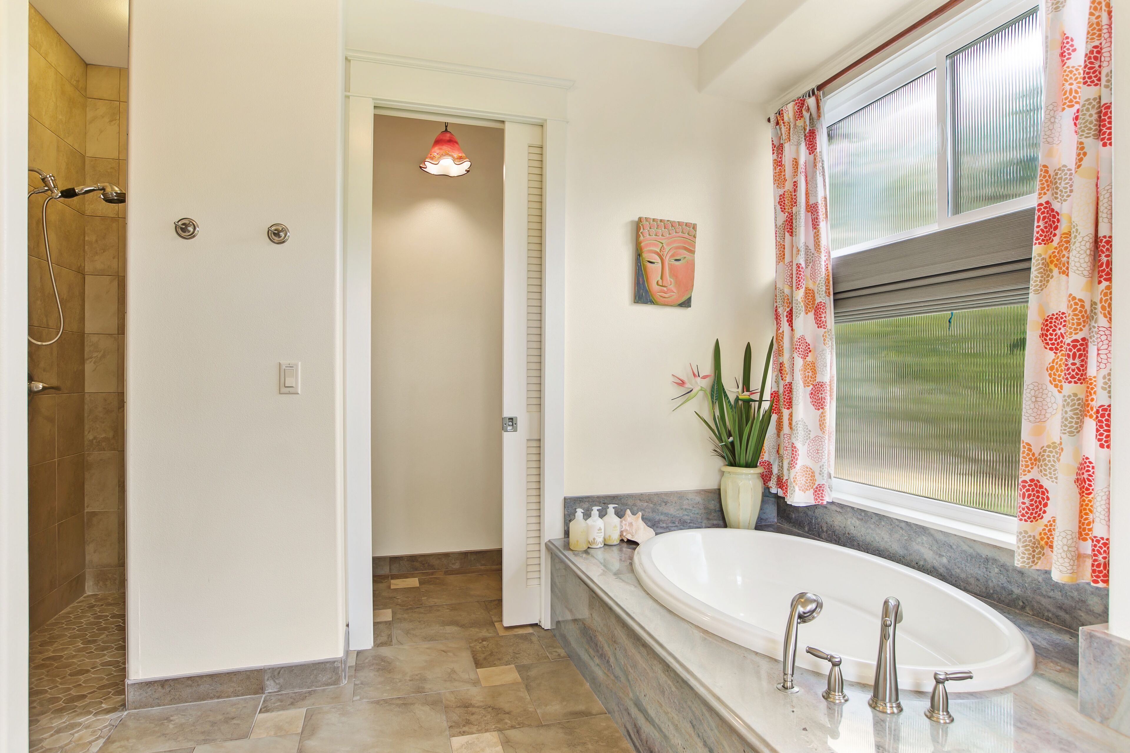 Bathtub, jetted tub, hair dryer, towels