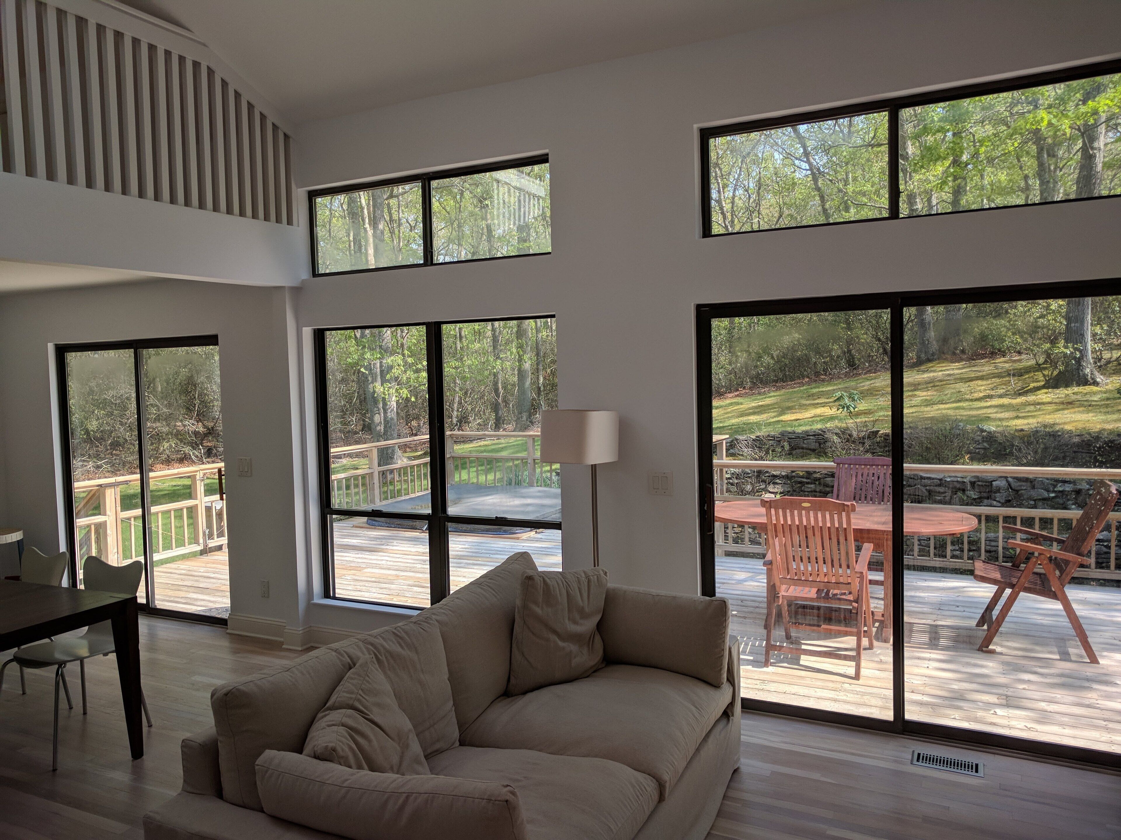 TV, fireplace, DVD player, books