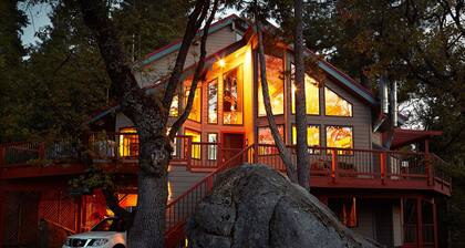 Inside Yosemite N. P. Gates!, Meidän kodikas huoneet ovat minuutin päässä Valley Nähtävyydet.