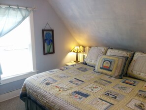 3 habitaciones, escritorio, tabla de planchar con plancha y wifi 