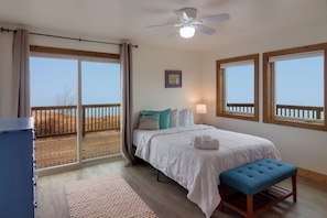 9 bedrooms, iron/ironing board, WiFi, bed sheets