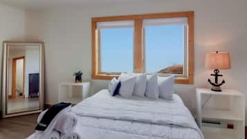 9 bedrooms, iron/ironing board, WiFi, bed sheets