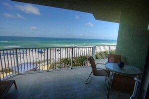 Outdoor dining - Beachfront Luxury 4BR/3BA with Sunset Views and 2 Masters! (Panama City Beach)