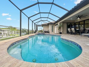 Beheizter Pool