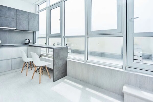 Interior - Apartment with teracce 130 (28 Pearls) (Odesa)