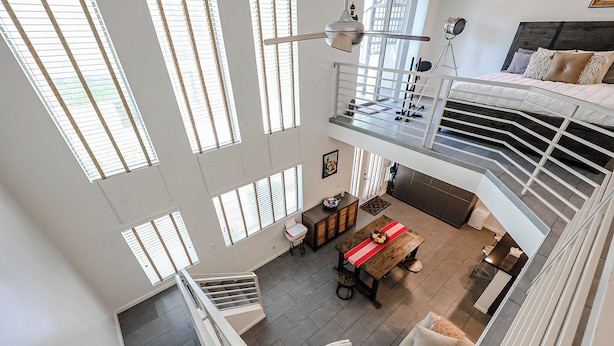 2 bedrooms, WiFi, bed sheets - Beautiful Condo  with a rooftop in the heart of Old town Scottsdale. (Scottsdale)