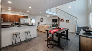 Dining - Beautiful Condo  with a rooftop in the heart of Old town Scottsdale. (Scottsdale)