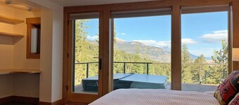 Jackson Hole Cabin with Incredible Views - Hot Tub, Sauna, Private, Sleeps 8
