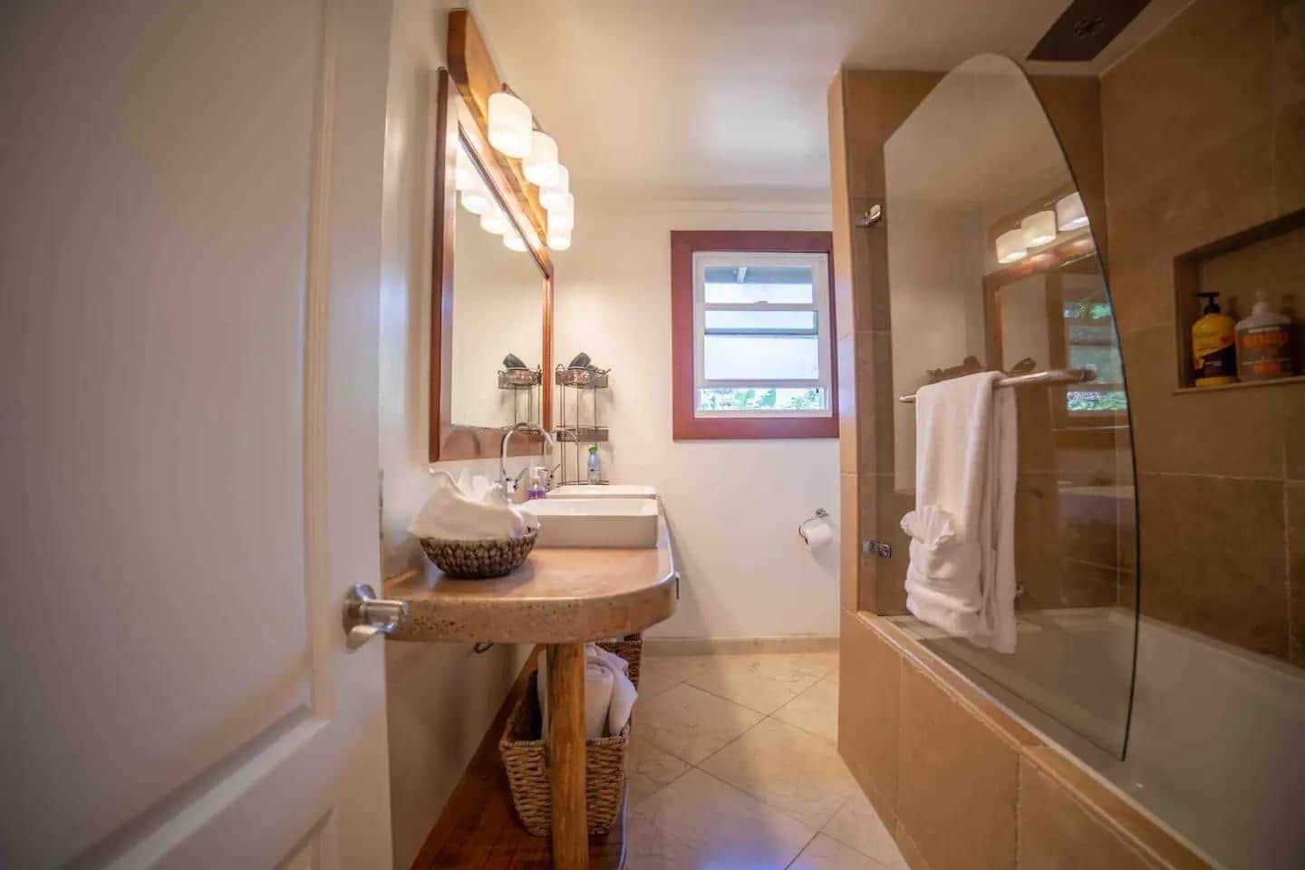 Bathtub, hair dryer, towels