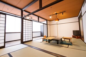 Japanese Style Room for 5, Non Smoking | In-room safe, blackout curtains, bed sheets, wheelchair access