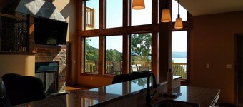 Vista Lakeside Lodge - on Table Rock Lake