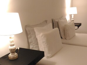 2 bedrooms, iron/ironing board, WiFi, bed sheets - ArtSu Danube river sideview 2 bedroom topfloor individual art designed apartment (Budapest)