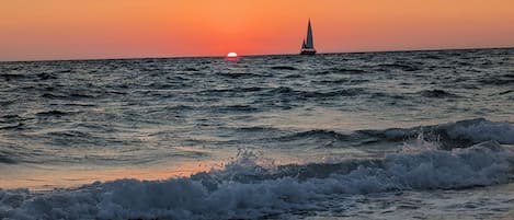Sillas reclinables de playa, toallas de playa