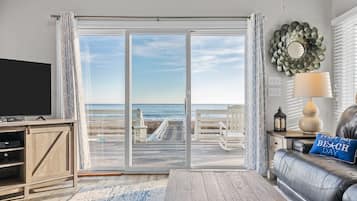 Smart TV, reproductor de DVD, mesa de ping pong