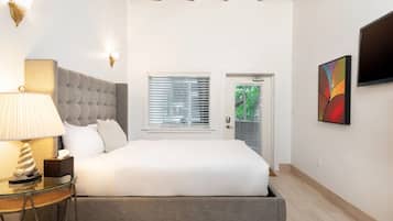 3 Schlafzimmer, Schreibtisch, Bügeleisen/Bügelbrett, Reisekinderbett