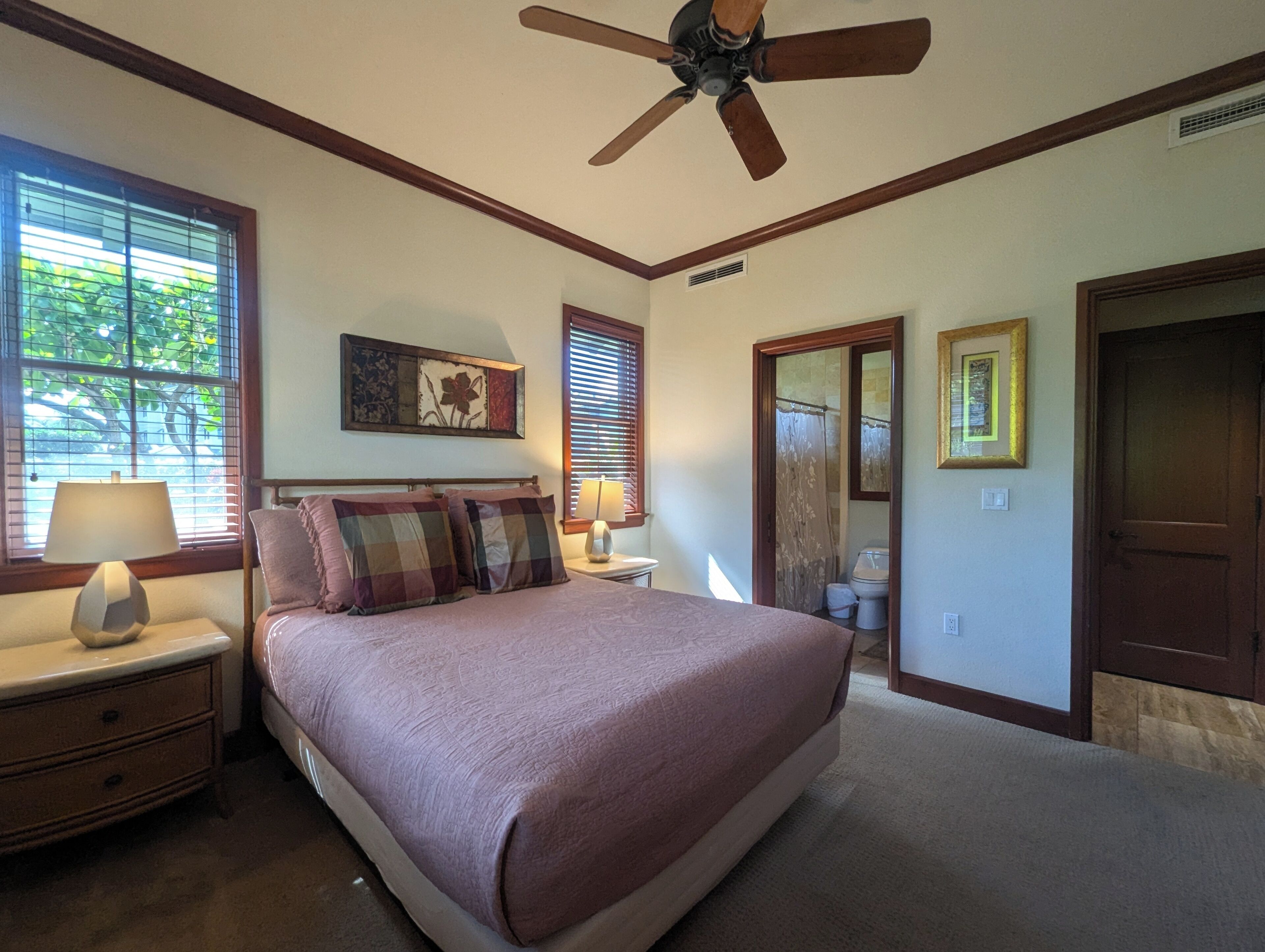 5 bedrooms, iron/ironing board, free WiFi, bed sheets