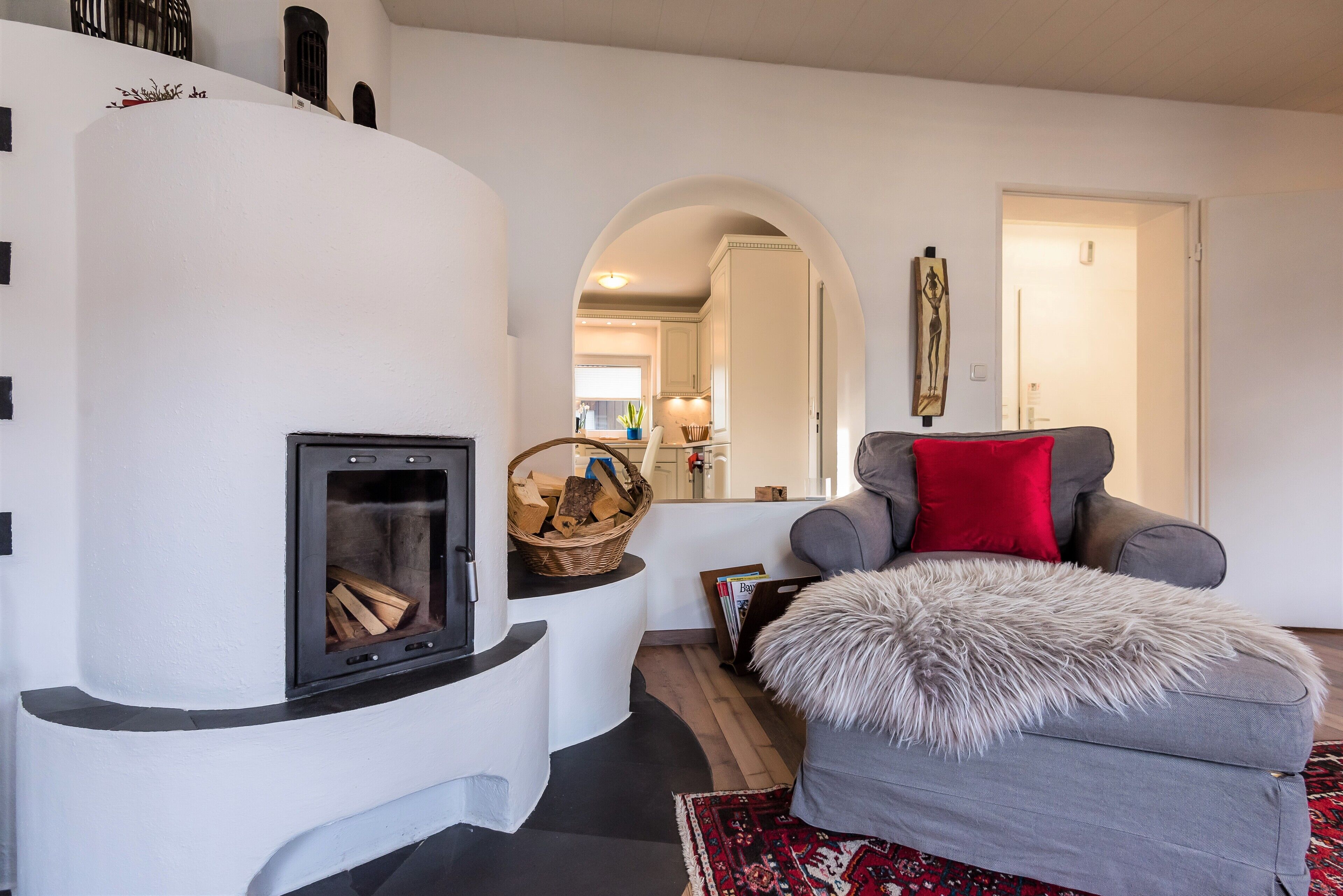 智能电视、壁炉、Netflix、乒乓球