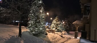 SKI, STAY, PLAY AT CANMORE COMFORT GETAWAY!