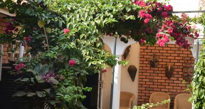 Kolonialresidenz Bed & Breakfast Entebbe