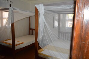3 chambres, fer et planche à repasser, Wi-Fi gratuit, draps fournis