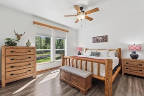 3 bedrooms, iron/ironing board, travel crib, free WiFi