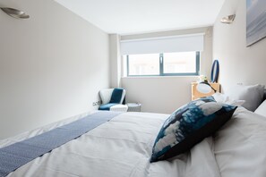 1 bedroom, iron/ironing board, internet, bed sheets