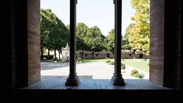 Enceinte de lâhĂ©bergement